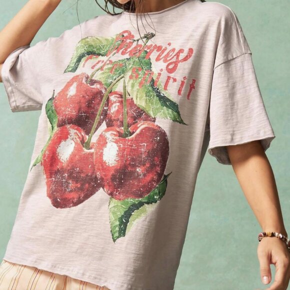 BOUTIQUE DESIGNER LOOK CHERRY GRAPHIC TEE - Picture 4 of 4